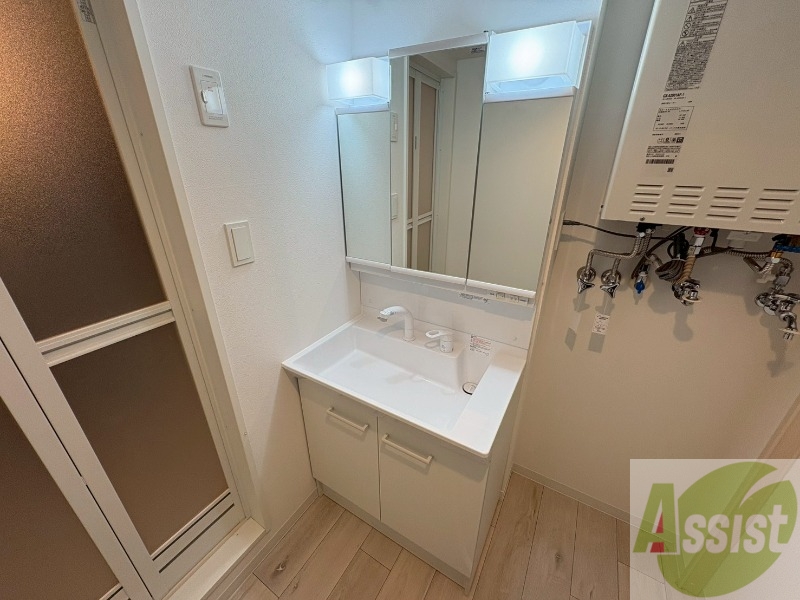 洗面設備　シャンプードレッサーで身支度もラクラクです！