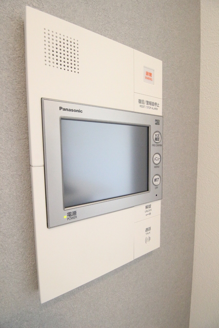 セキュリティ　８０５号室モデルルーム写真※お部屋によって胃色味が異なる場合