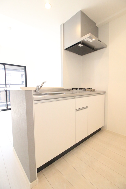 キッチン　８０５号室モデルルーム写真※お部屋によって胃色味が異なる場合