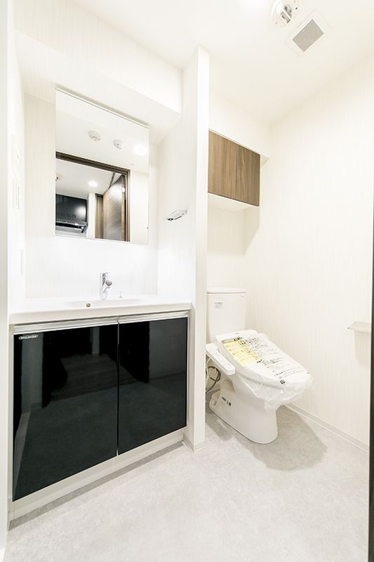 トイレ　※同じ間取り別号室参考写真 　現状優先