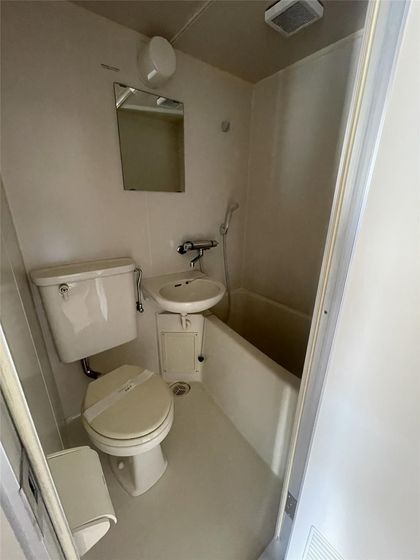 バス・シャワールーム　※他号室の写真です。