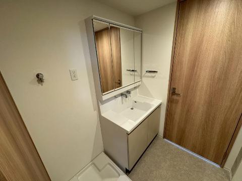 洗面設備　洗髪洗面化粧台