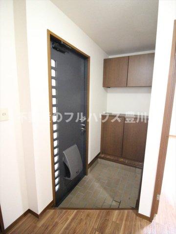 玄関　写真は別室