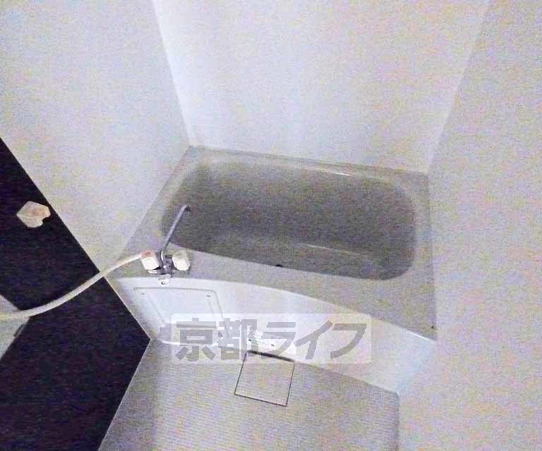 バス・シャワールーム　綺麗なお風呂です。