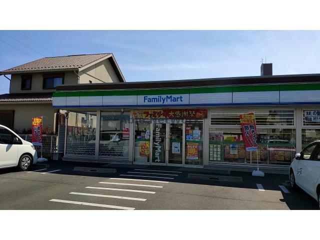 コンビニ　ファミリーマート犬山駅東店（コンビニ）まで390m