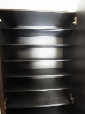 玄関　大容量シューズボックス