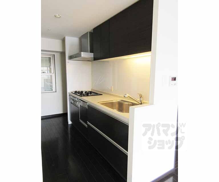 キッチン　収納スペースもたっぷり！