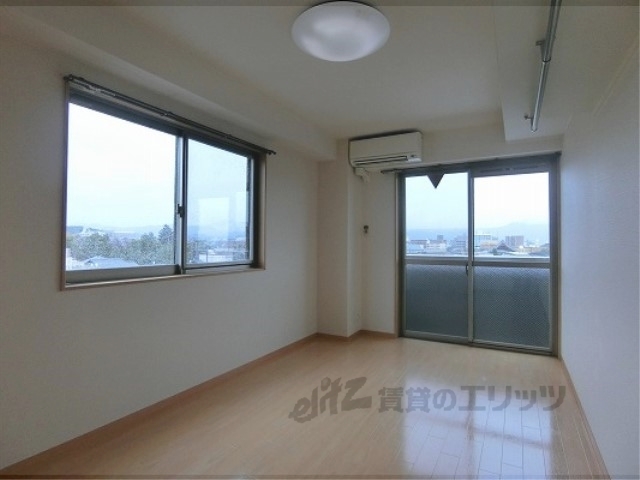 居室・リビング　居室