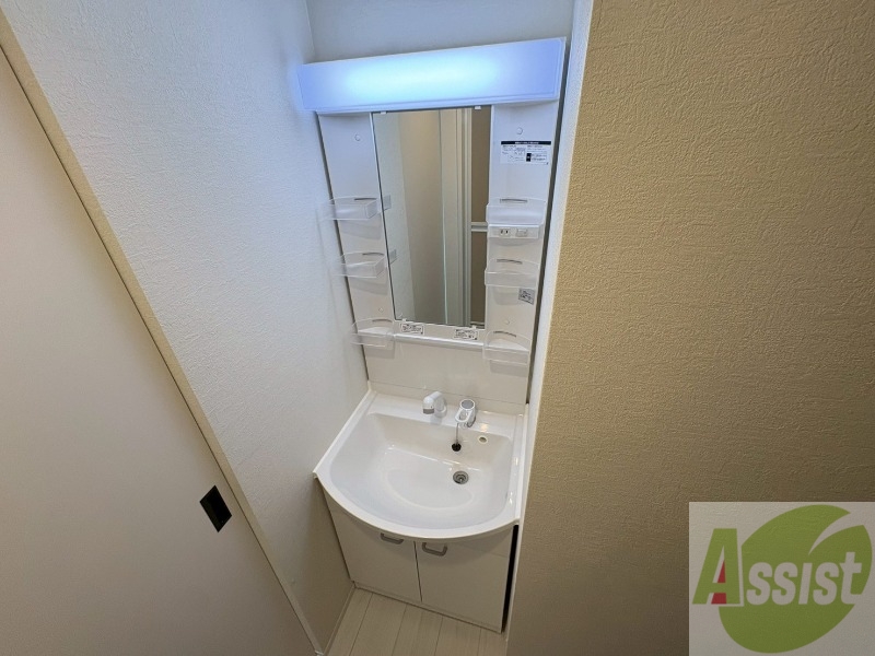 洗面設備　シャンプードレッサーで身支度もラクラクです！