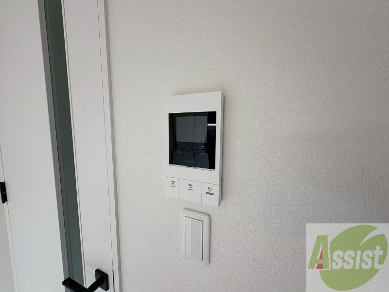 セキュリティ　ＴＶモニター付インターホンです。来客者の顔が見えるので安心！