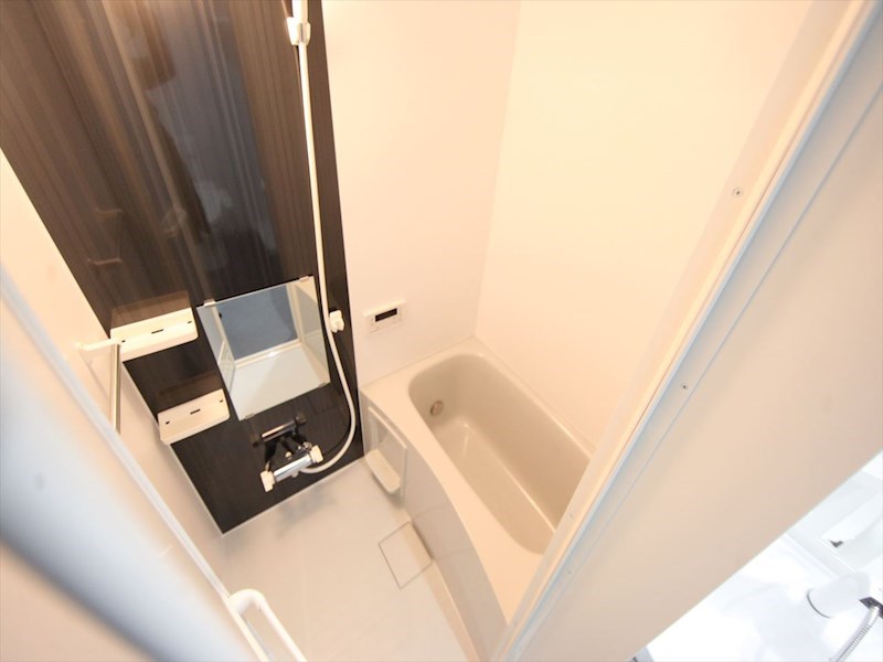 バス・シャワールーム　浴室暖房乾燥機付　追い焚き・オートバス機能付お風呂