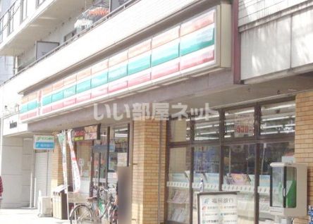 コンビニ　セブンイレブン千代１丁目店（コンビニ）まで282m