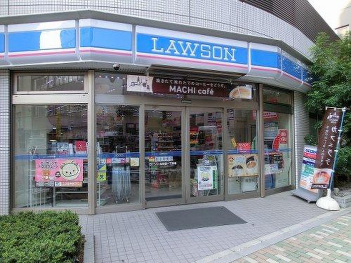 コンビニ　ローソン（コンビニ）まで157m