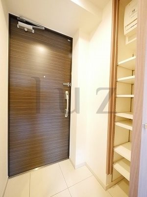 玄関　すっきりとした玄関スペースです！