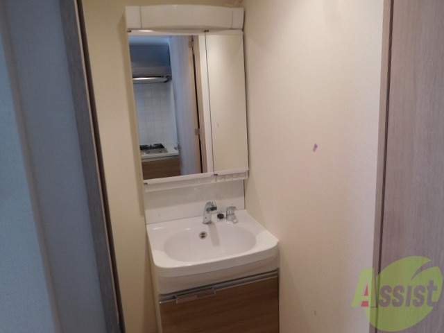 洗面設備　もちろん独立洗面台ですよ。