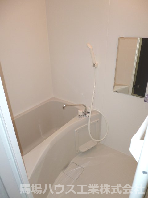 バス・シャワールーム　お風呂で日々の疲れを落としましょう