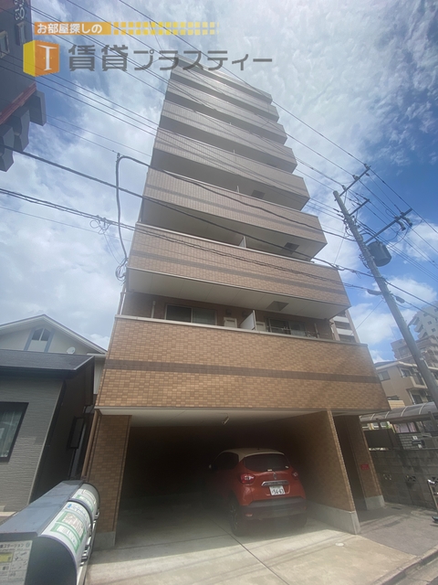 建物外観　大人ブラウンカラーの落ち着いた外観。