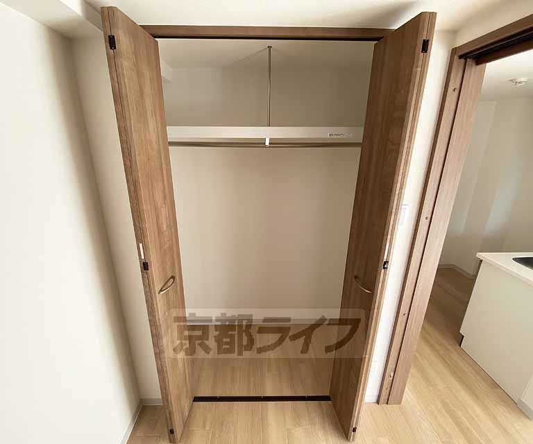 収納　洋服や雑貨などが収納出来ます。