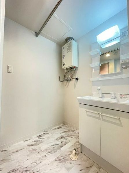 洗面設備　シャンプードレッサーです☆