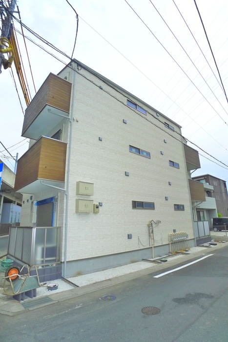 建物外観　建築中