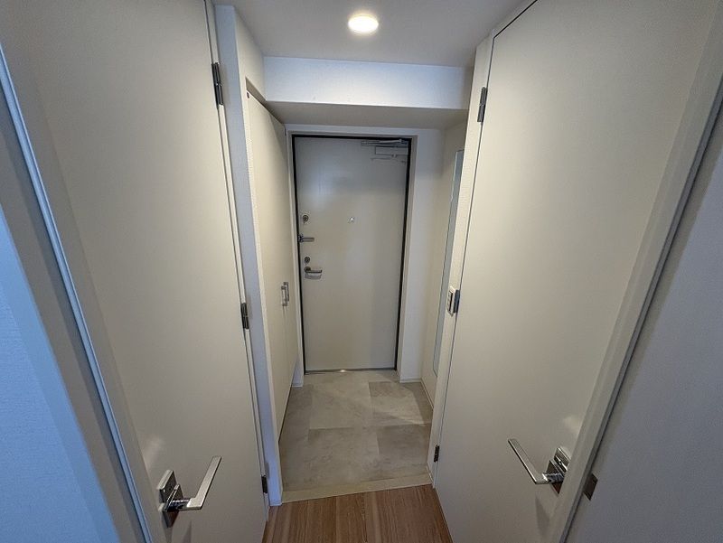 玄関　建築中の為同シリーズ建築時お写真です。