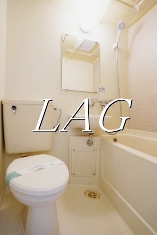 バス・シャワールーム　お風呂です。