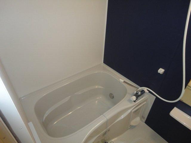 バス・シャワールーム　浴室乾燥機・追焚き機能付き