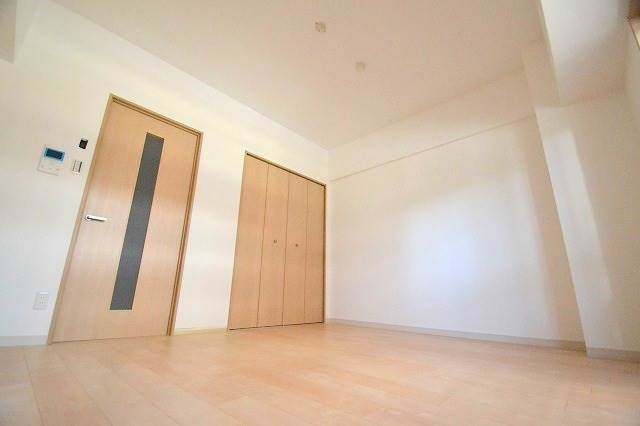 居室・リビング　広々洋室7.8帖