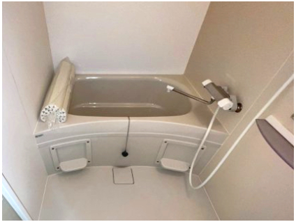 バス・シャワールーム　バスルーム※クリーニング前の写真です