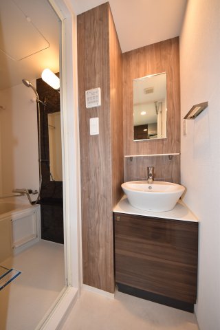 洗面設備　広い洗面スペース