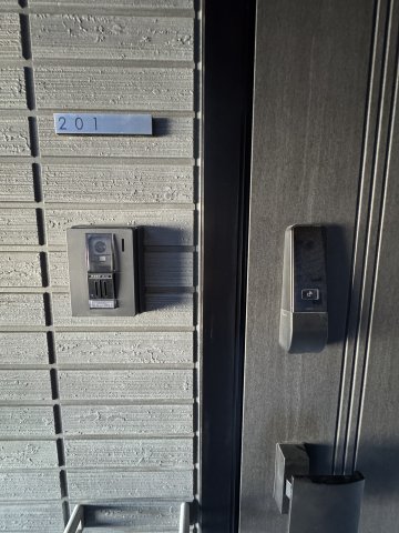 玄関　別部屋写真使用