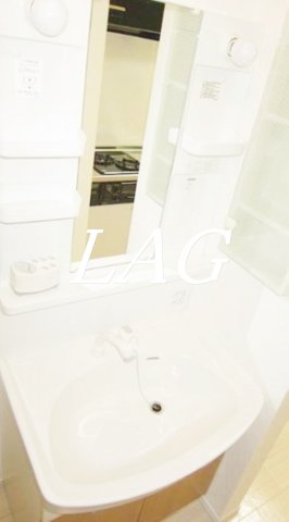 洗面設備　独立洗面台です。