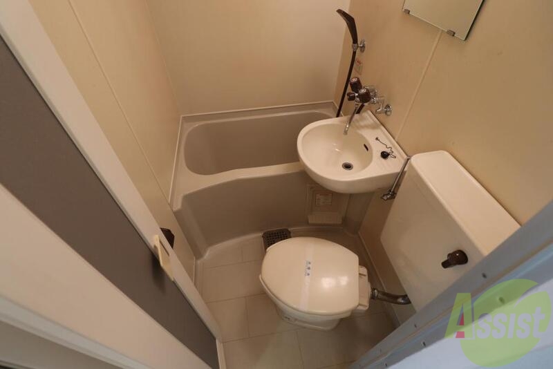 バス・シャワールーム　３点ユニットです。ゆっくり疲れを落としてください。