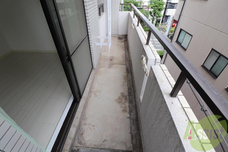 バルコニー　バルコニーも広いです。