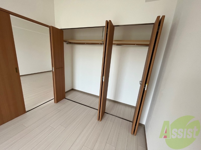 収納　収納もバッチリあるのでお部屋が片付きますよ！