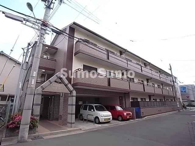 建物外観　外観は落ち着いています