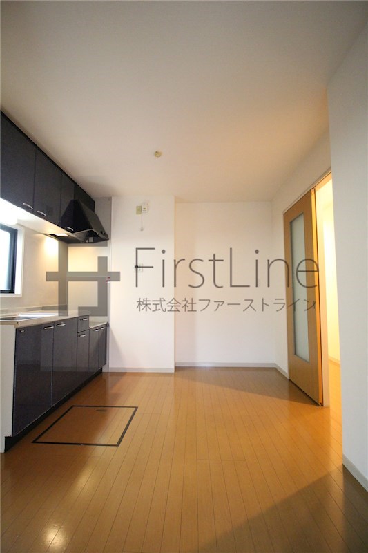 居室・リビング　別号室の写真です