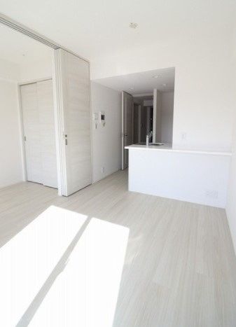 居室・リビング　☆明るい居間☆