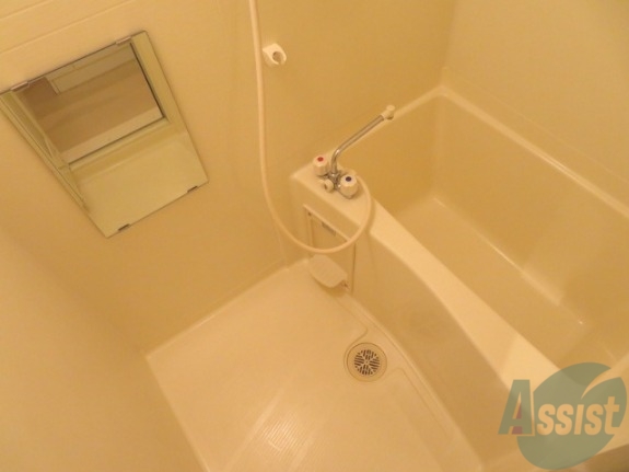 バス・シャワールーム　こちらが浴室です。１日の疲れを癒しましょう