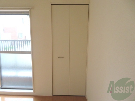 収納　クローゼットもございます。大切なお洋服をしまっておけますね