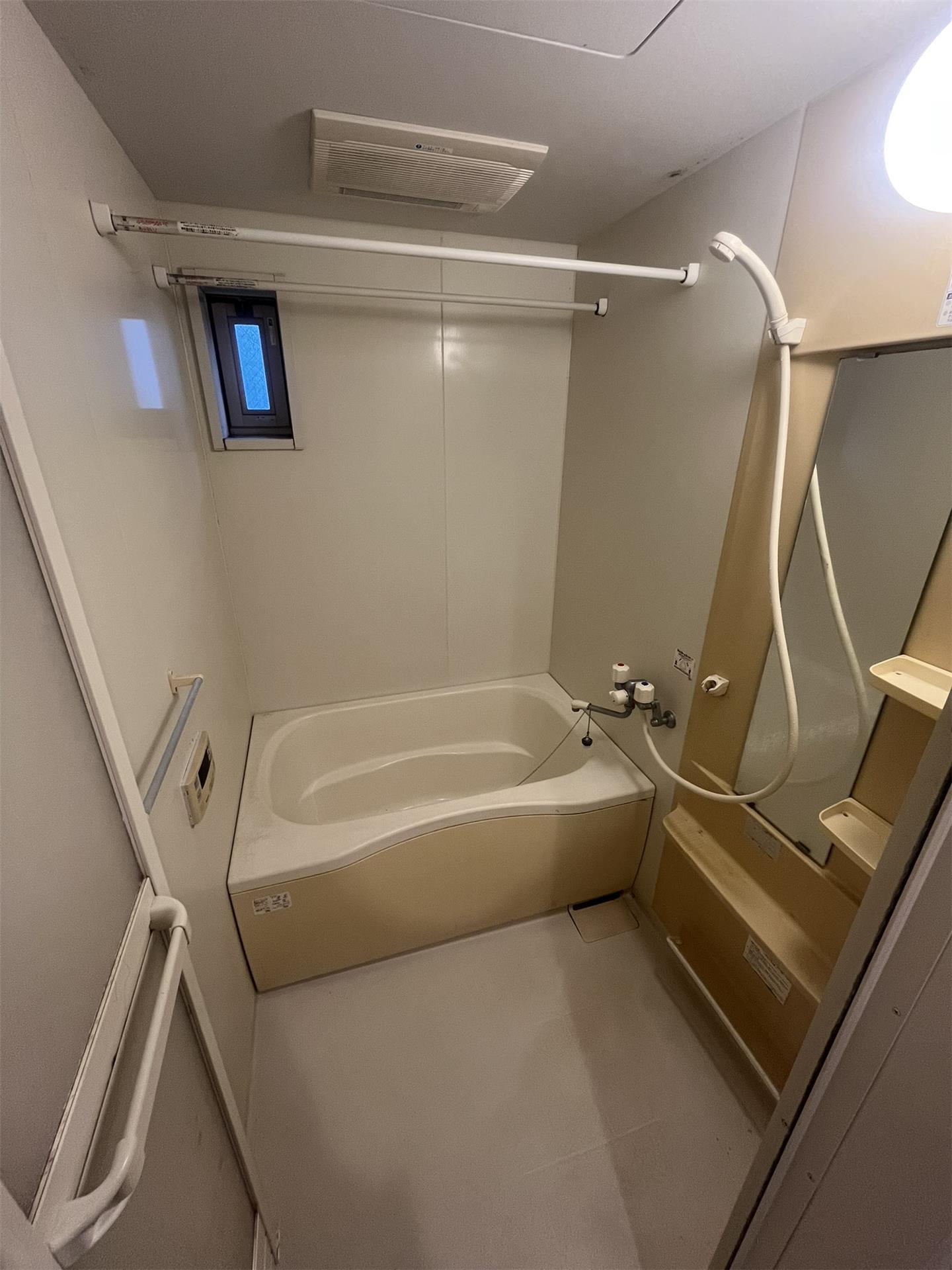 洗面設備　洗髪のできる洗面化粧台