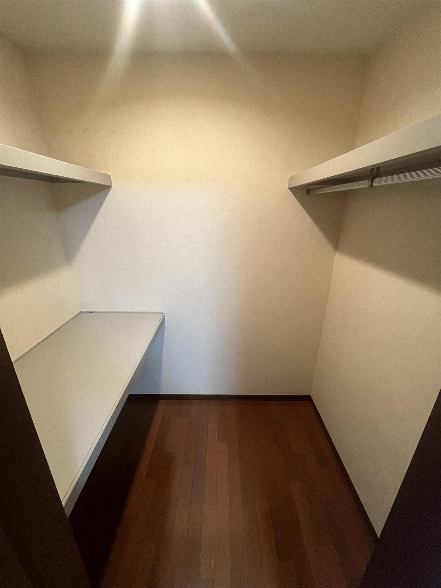 玄関　玄関には大容量のシューズボックス