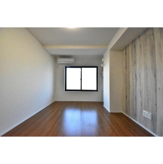 居室・リビング　?