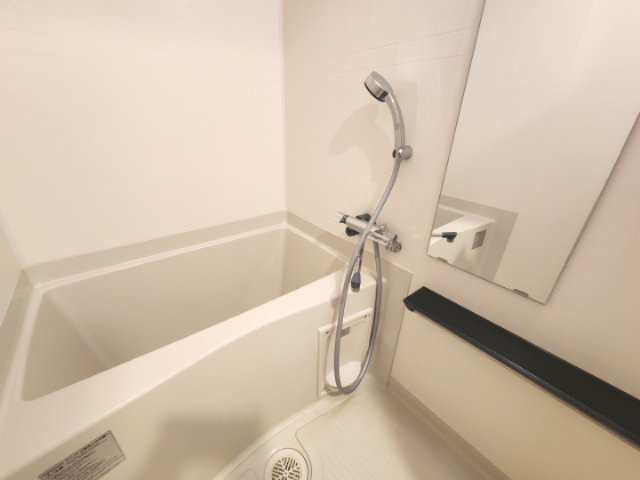 バス・シャワールーム　詳細は、RISUMO江坂本店までお問合せください♪