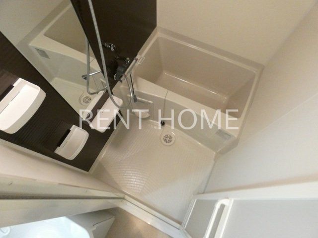 バス・シャワールーム　浴室乾燥機付きです