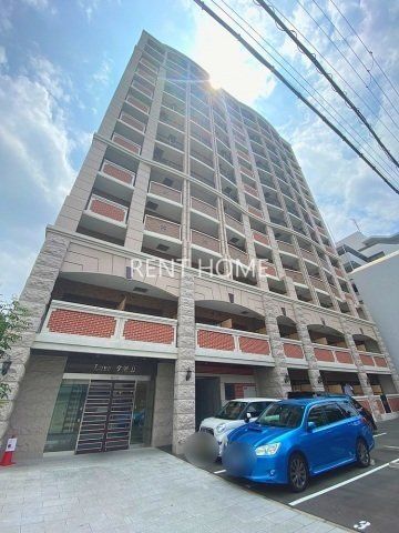 建物外観　鉄筋コンクリート造１３階建て