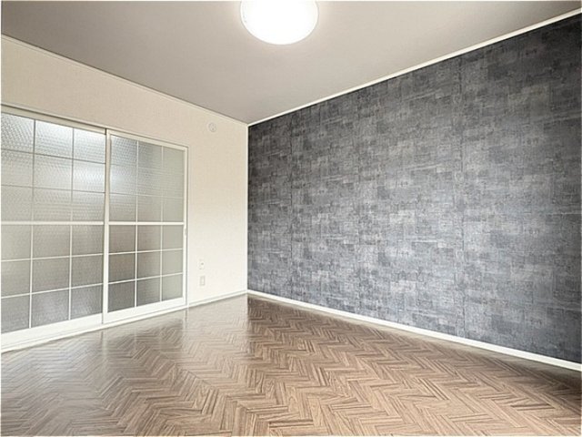 居室・リビング　南東洋室