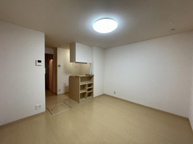 その他設備　エアコン、シャッター