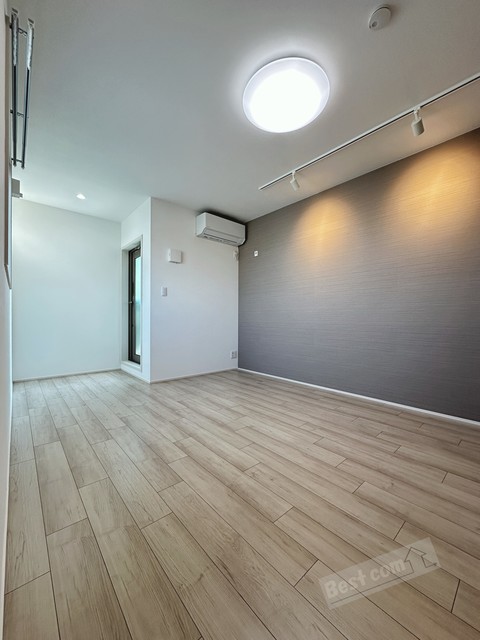 居室・リビング　間接照明付きで空間を演出♪