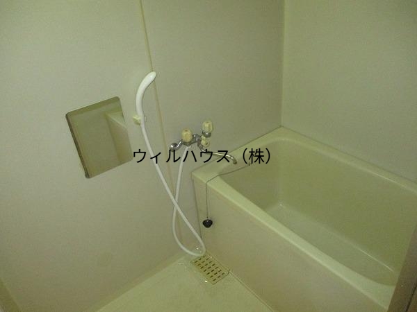 バス・シャワールーム　キレイな浴室です！